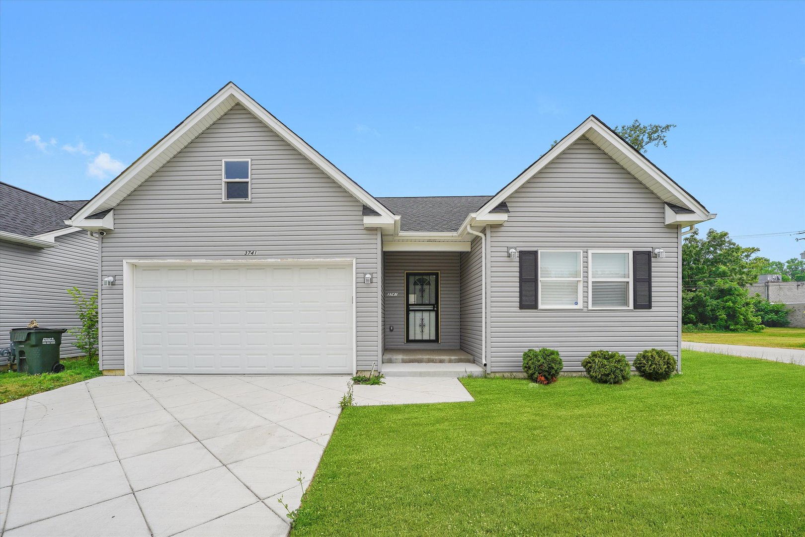 3741 W 139th Street, Robbins, IL 60472