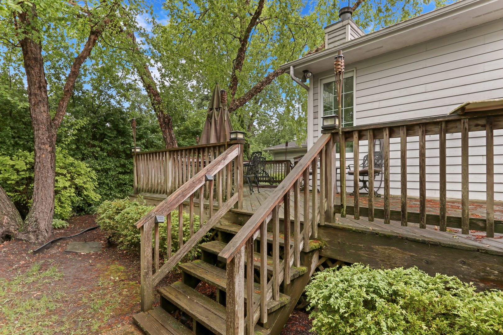 409 Greenview Drive, Park City, IL 60085