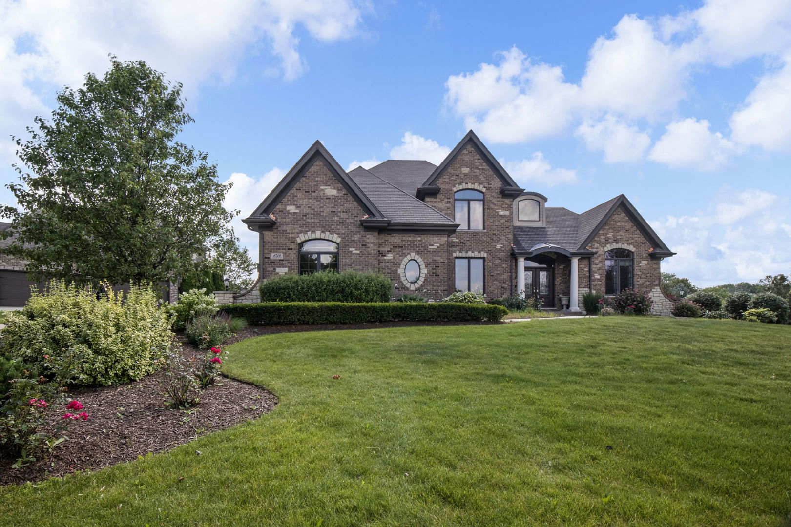 8746 Stone Creek Boulevard, Frankfort, IL 60423