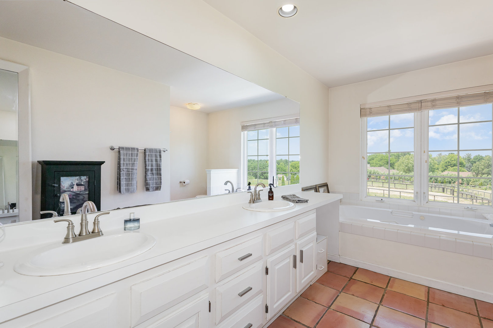 5284 Harvey Road, Caledonia, IL 61011