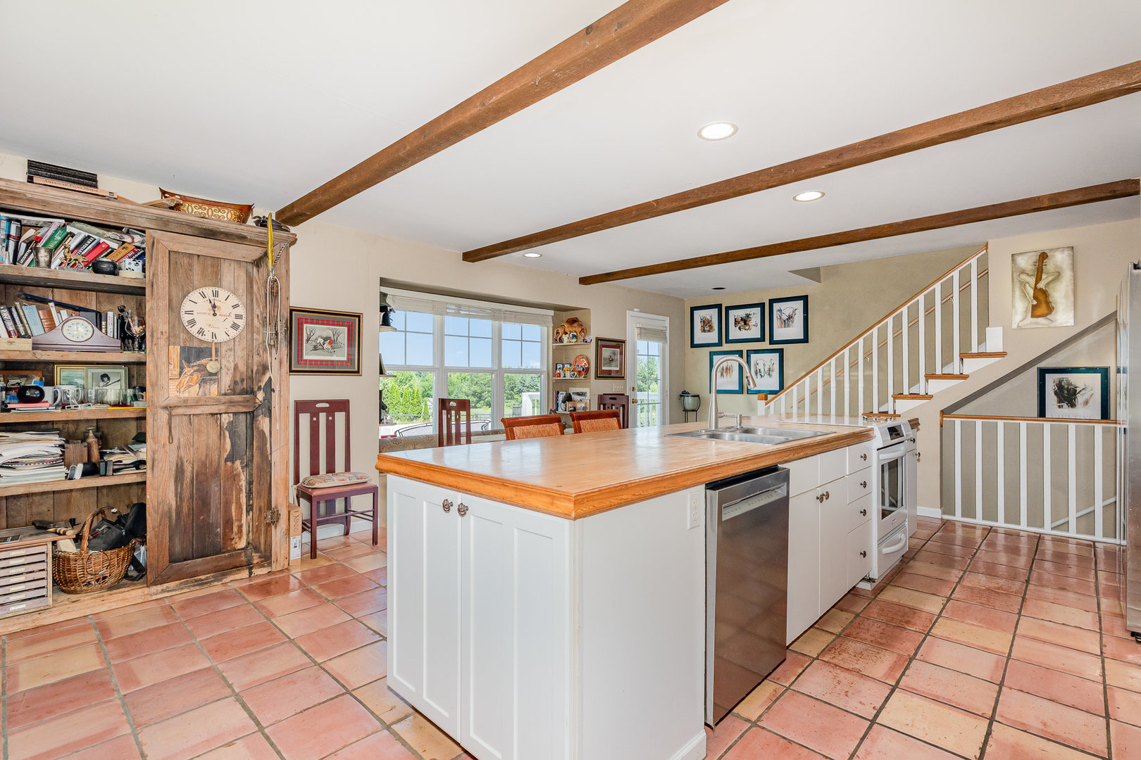 5284 Harvey Road, Caledonia, IL 61011