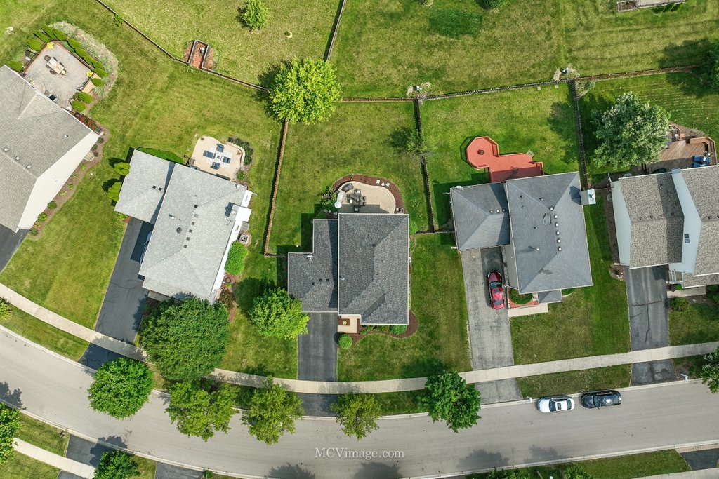 1858 Westridge Place, Aurora, IL 60504