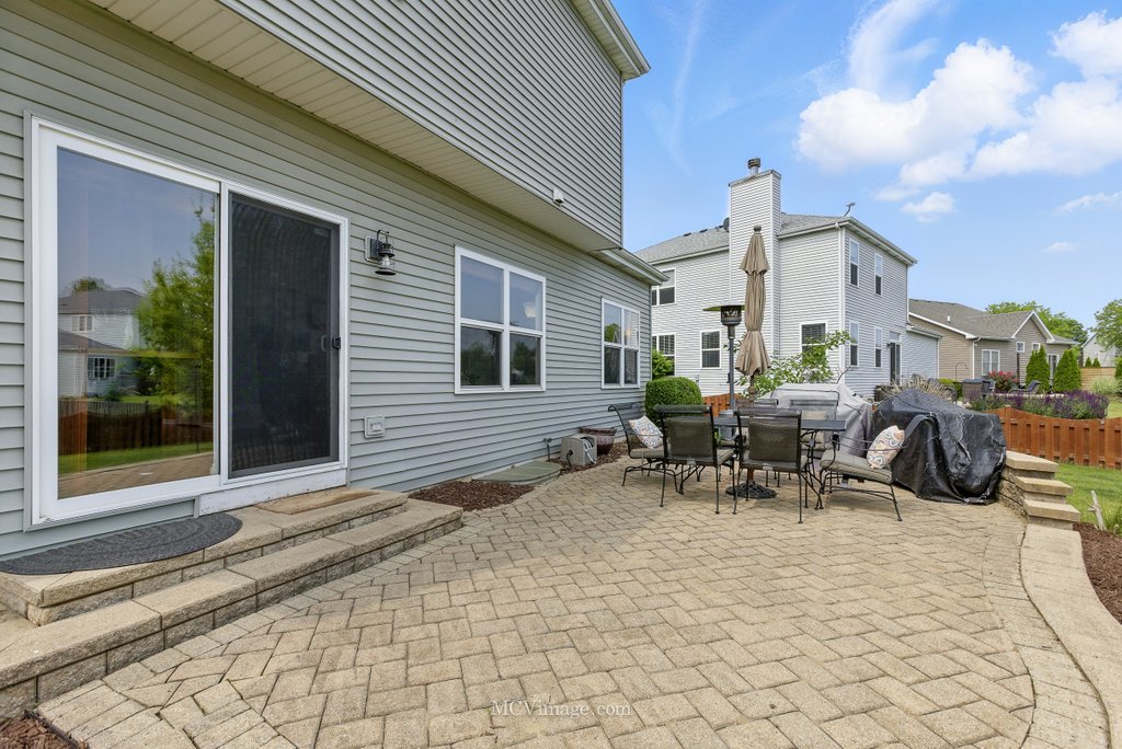 1858 Westridge Place, Aurora, IL 60504