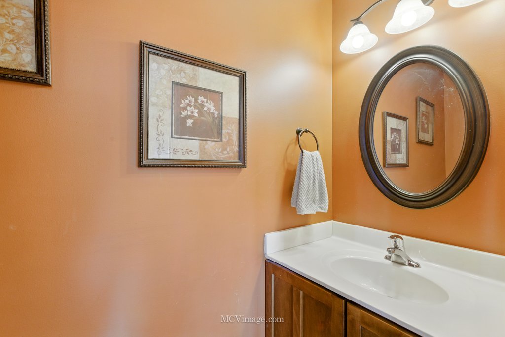 1858 Westridge Place, Aurora, IL 60504