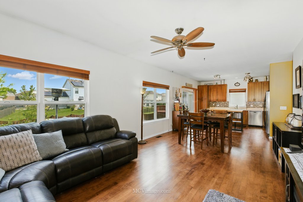 1858 Westridge Place, Aurora, IL 60504