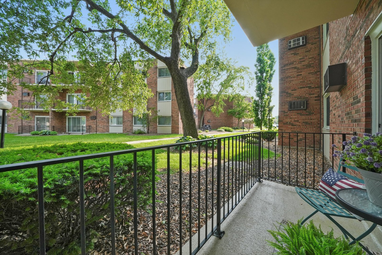 4113 W 97th Place #104, Oak Lawn, IL 60453