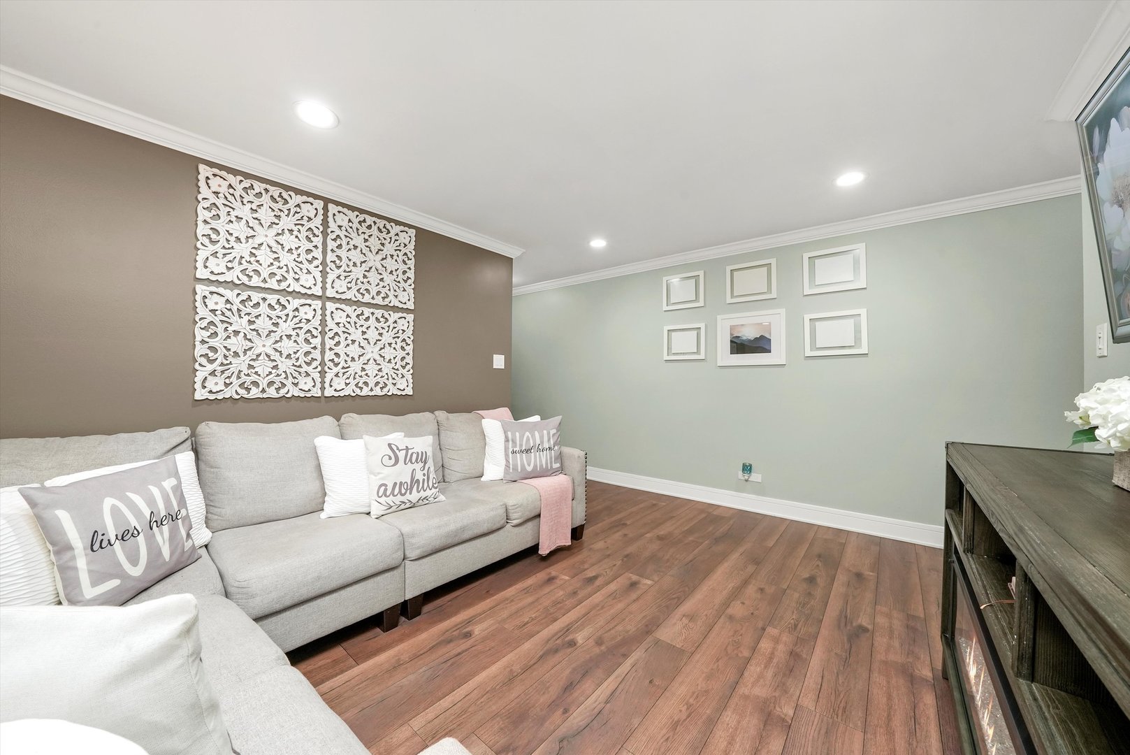 4113 W 97th Place #104, Oak Lawn, IL 60453