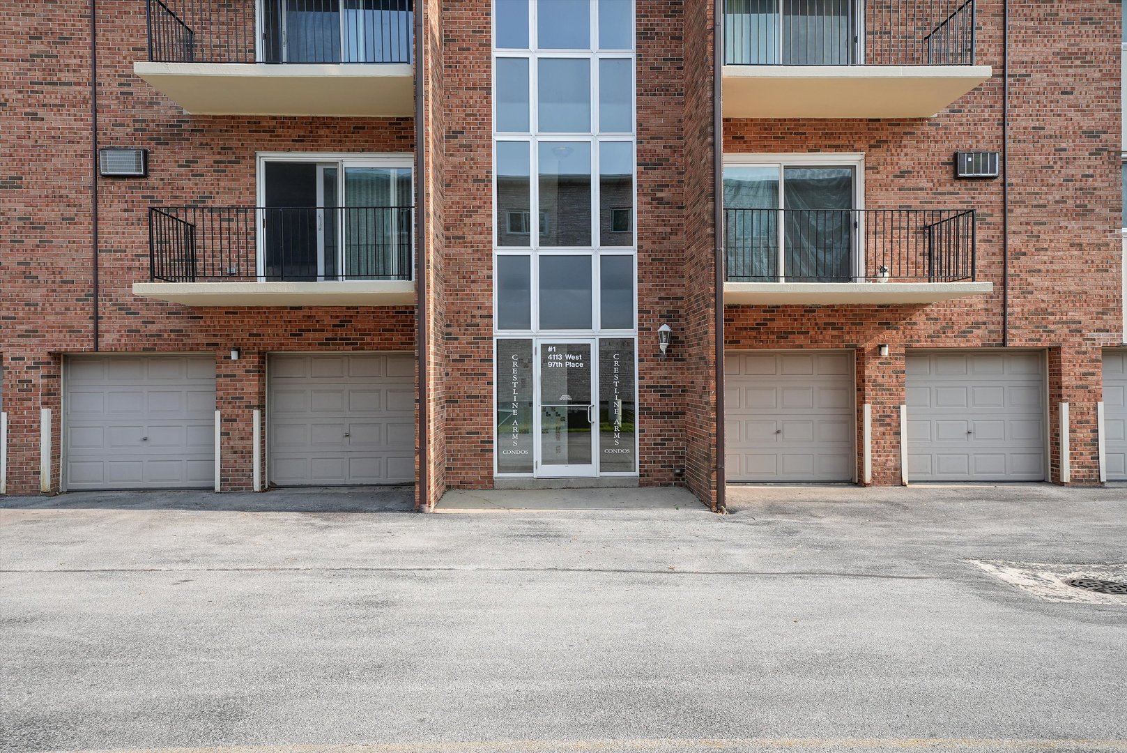 4113 W 97th Place #104, Oak Lawn, IL 60453
