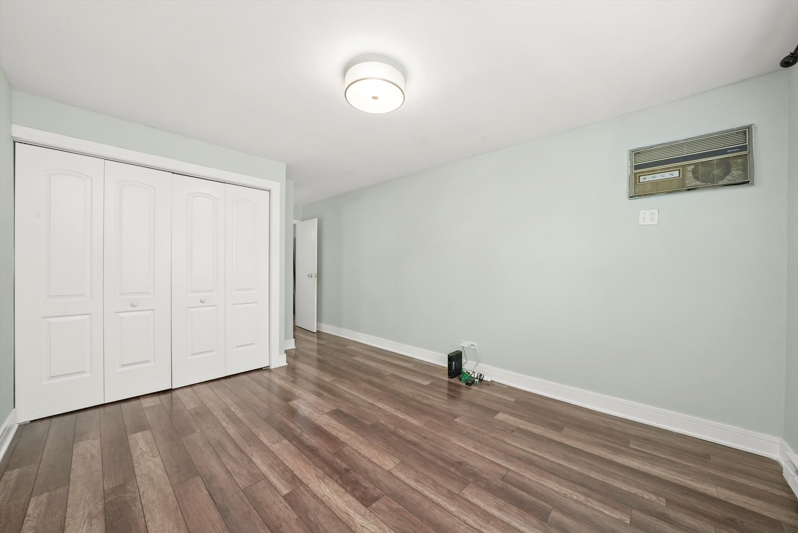 4113 W 97th Place #104, Oak Lawn, IL 60453