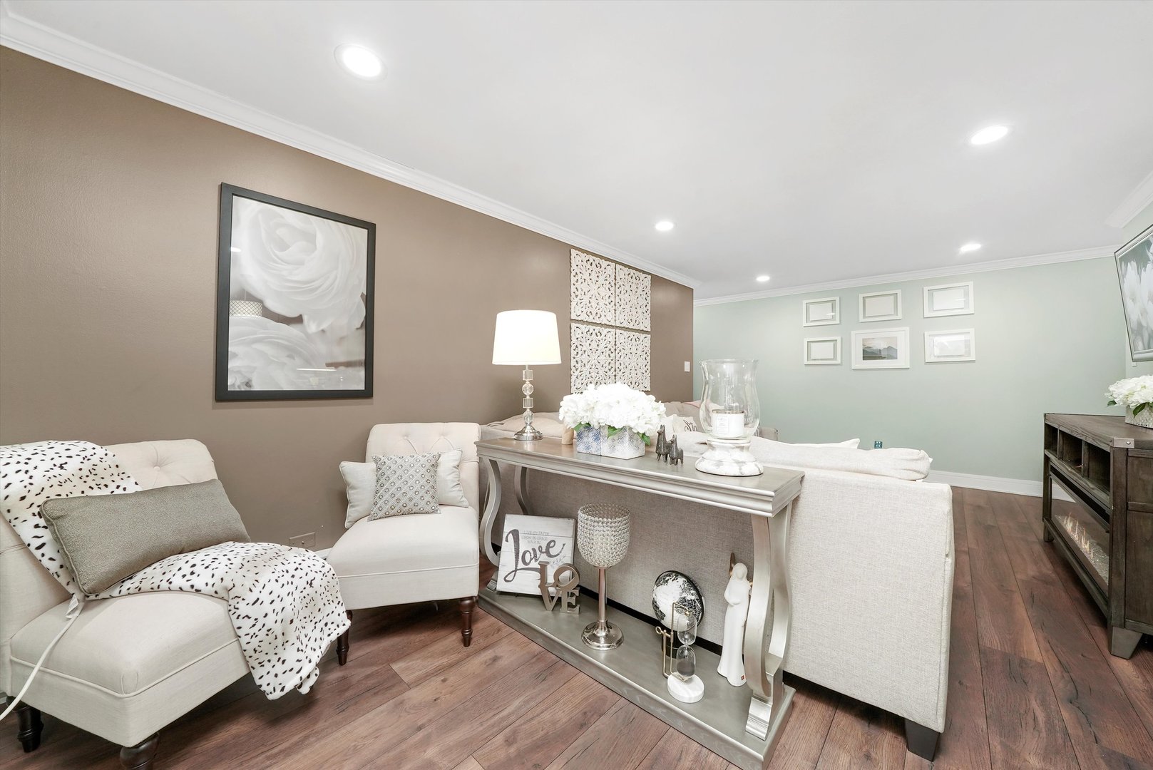 4113 W 97th Place #104, Oak Lawn, IL 60453