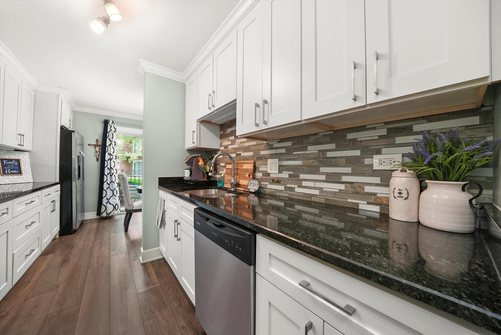 4113 W 97th Place #104, Oak Lawn, IL 60453