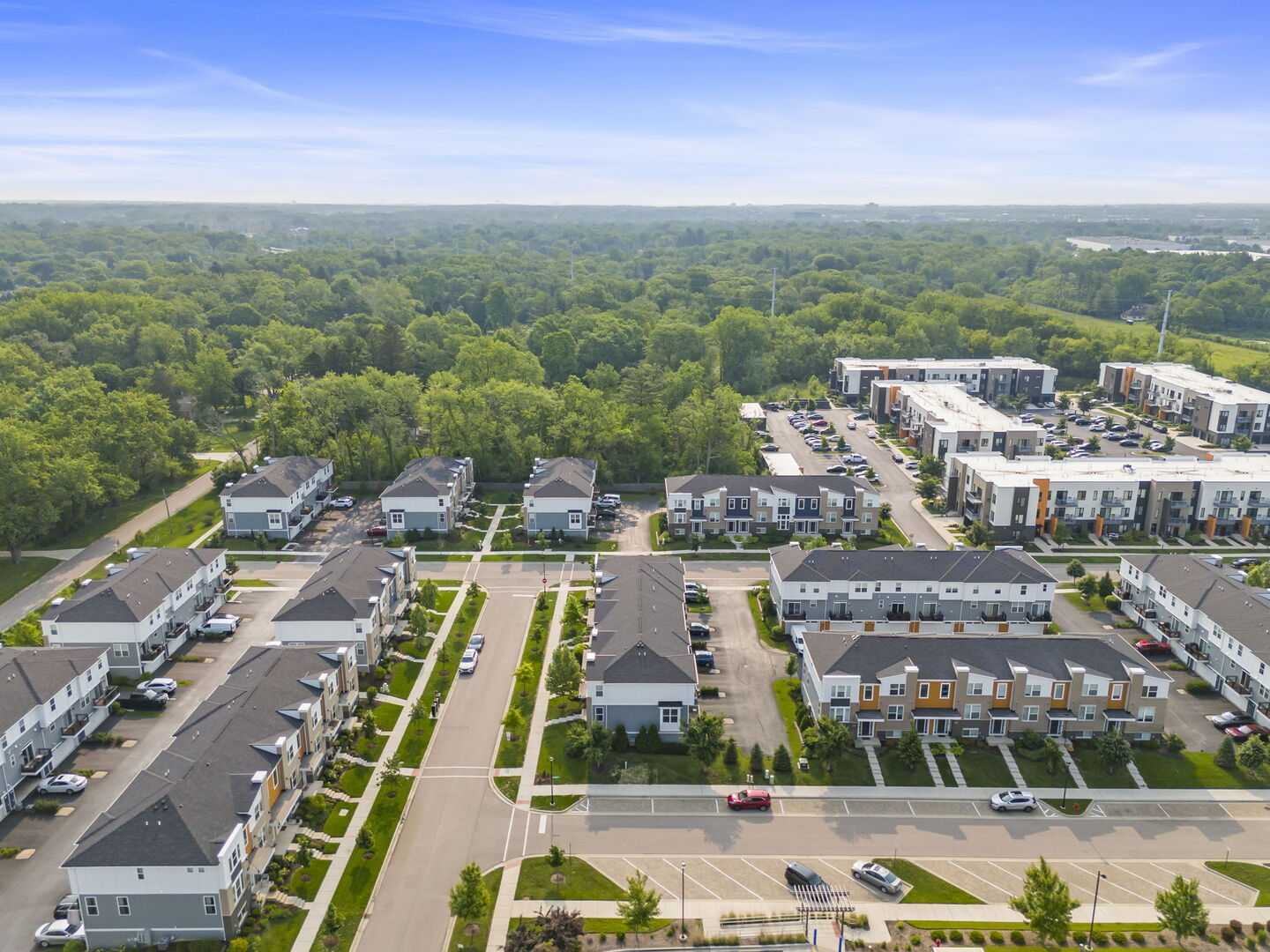 29W711 Cambridge Street, Warrenville, IL 60555