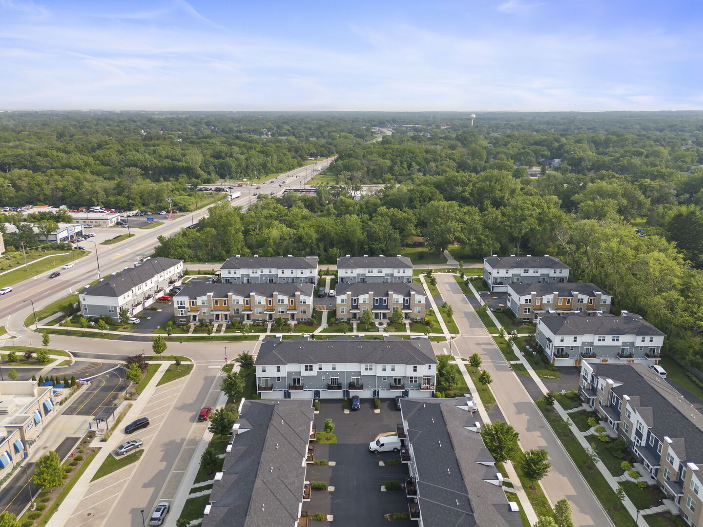 29W711 Cambridge Street, Warrenville, IL 60555