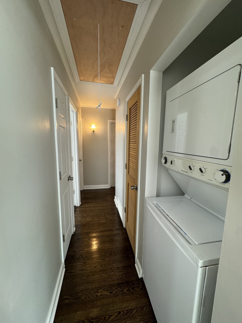 8117 S Keating Avenue, Chicago, IL 60652