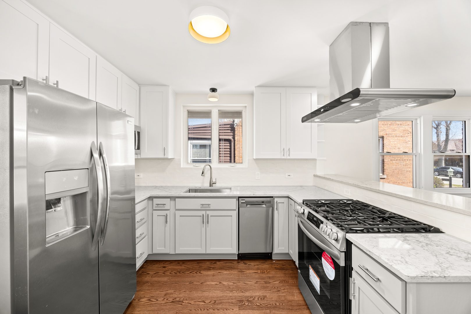5632 S Natoma Avenue, Chicago, IL 60638