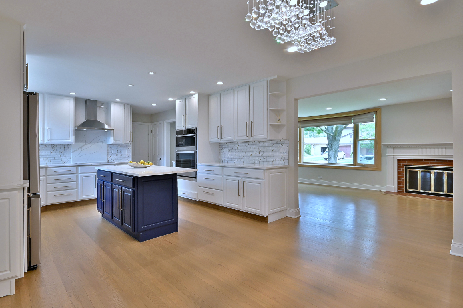 8318 Kilbourn Avenue, Skokie, IL 60076