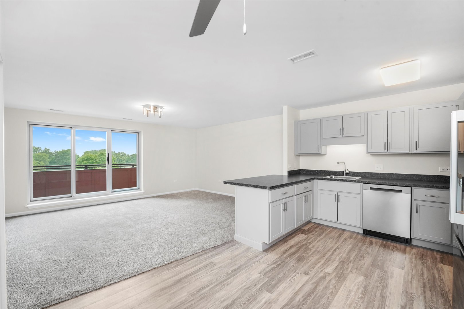 200 Park Avenue #527, Calumet City, IL 60409