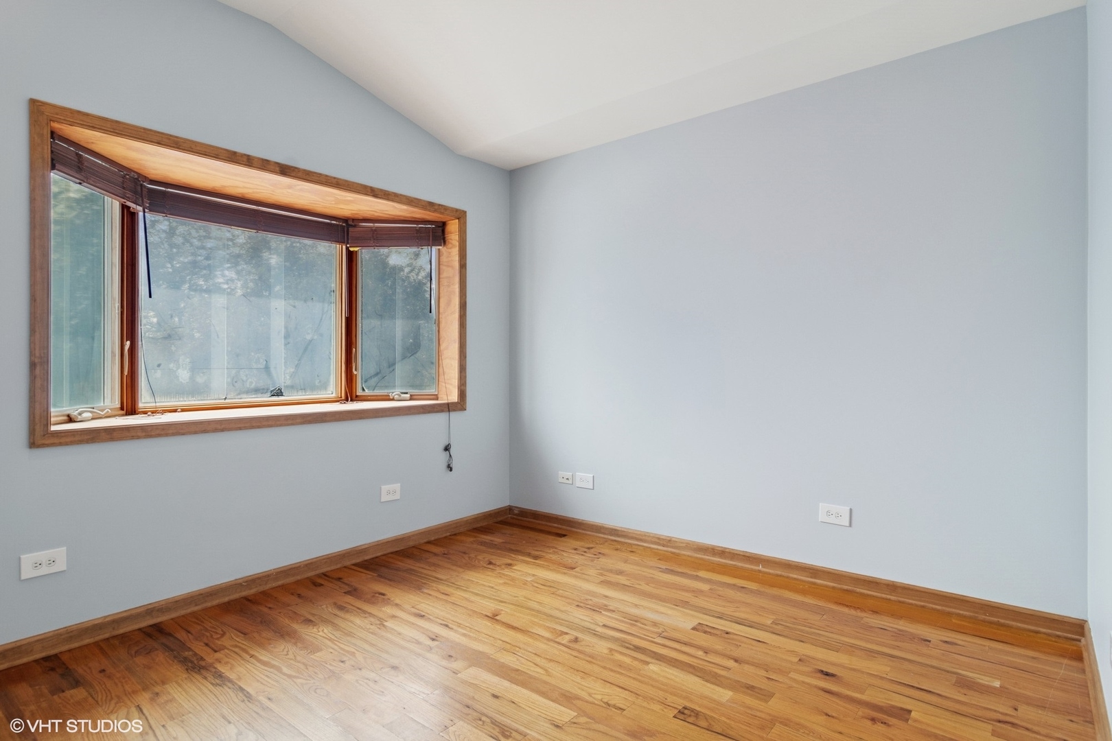 7032 W 63rd Place, Chicago, IL 60638