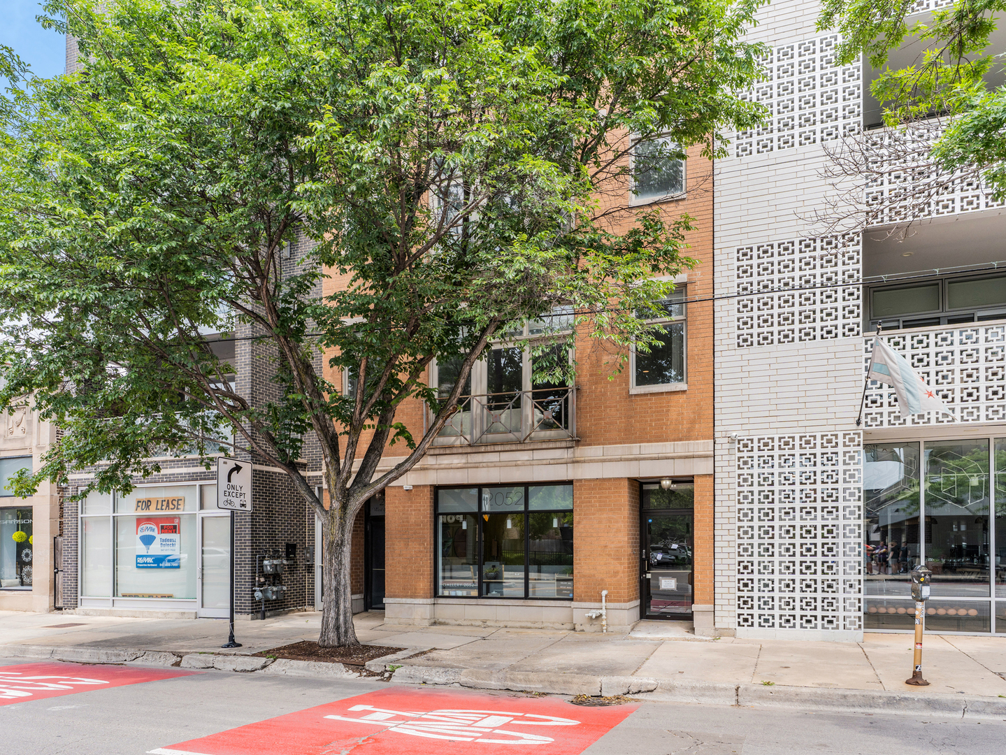 2052 W Chicago Avenue #2, Chicago, IL 60622