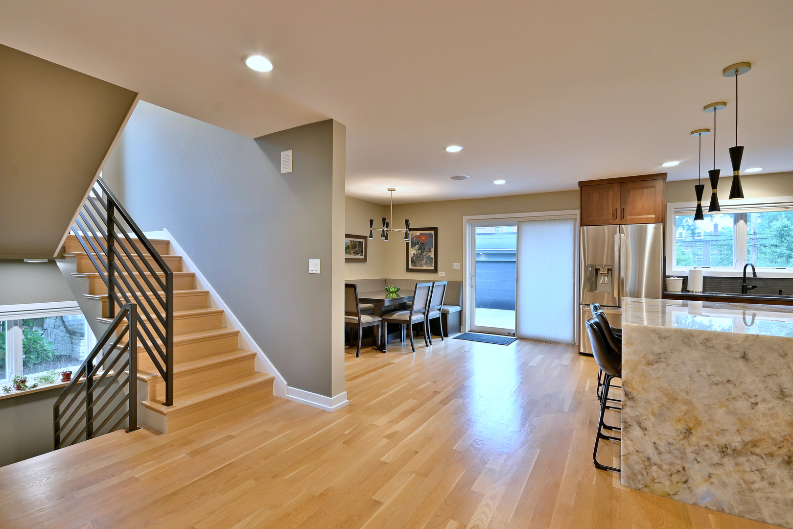 717 S Washington Street, Elmhurst, IL 60126