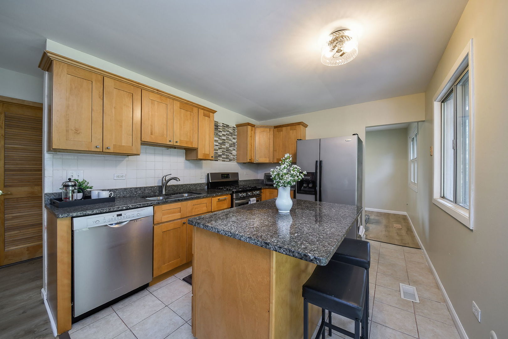 6853 Red Wing Drive, Woodridge, IL 60517
