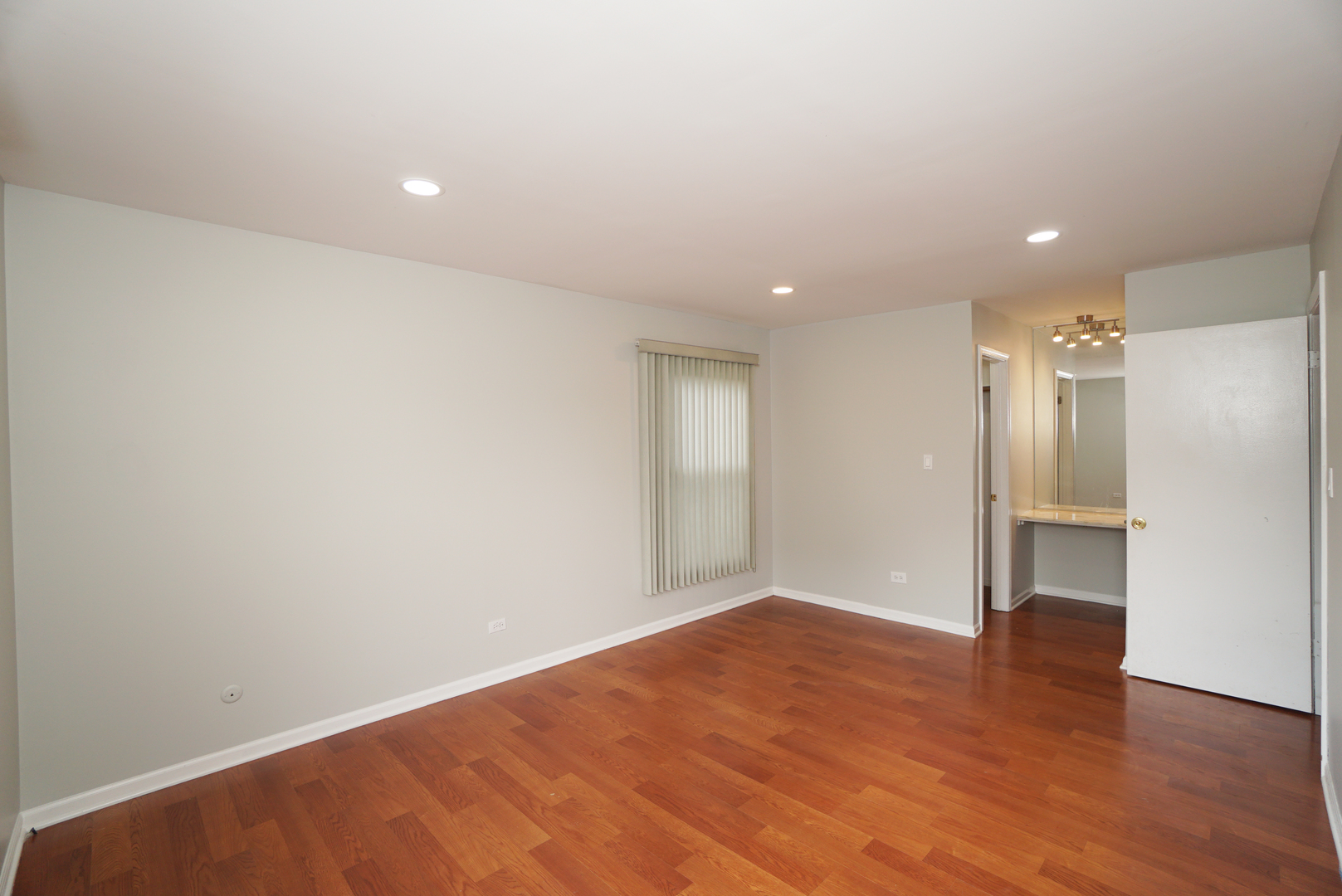 1164 Inverrary Lane, Deerfield, IL 60015