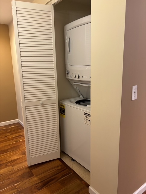 1 S Lincoln Avenue #213, Lombard, IL 60148