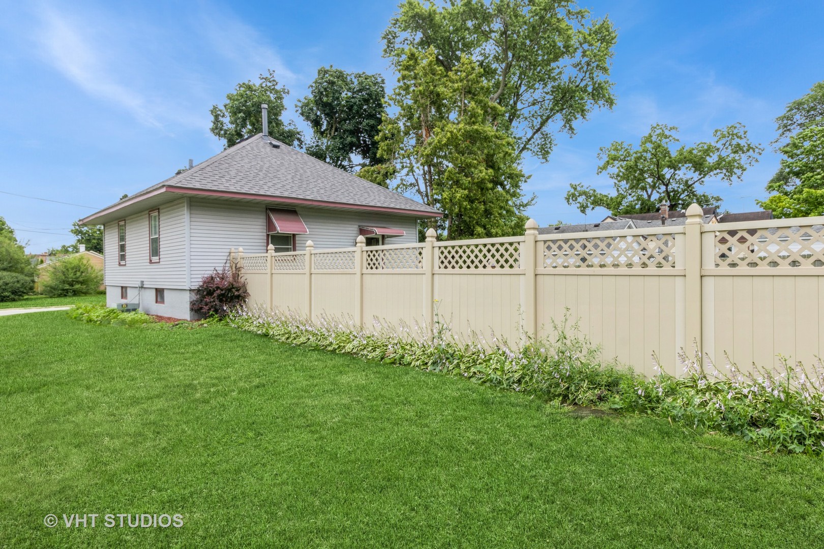 500 Gertrude Street, Elgin, IL 60123