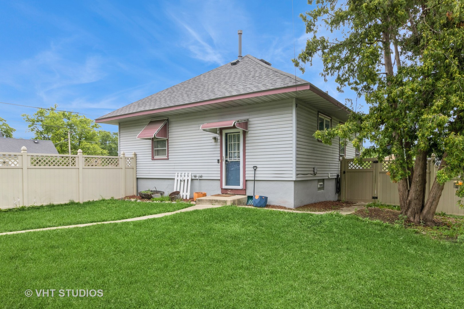 500 Gertrude Street, Elgin, IL 60123