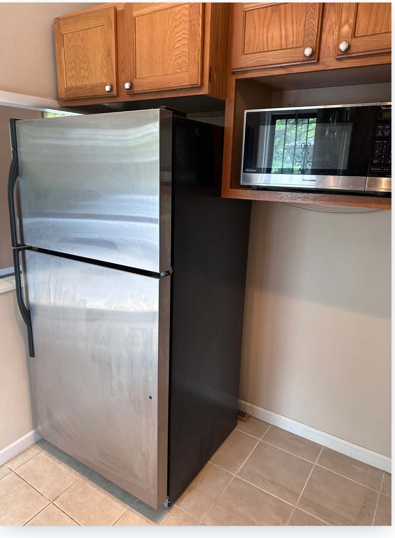 301 N Stevenson Lane, Mount Prospect, IL 60056