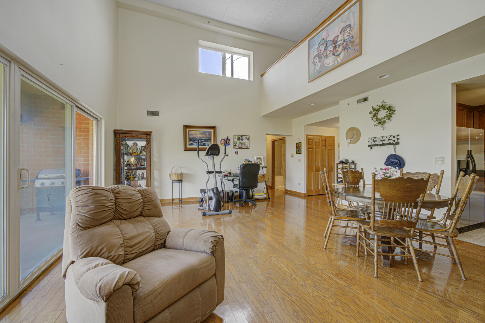 7050 183rd Street #409, Tinley Park, IL 60477