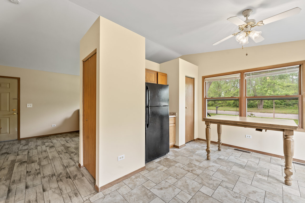 1813 Galilee Avenue, Zion, IL 60099