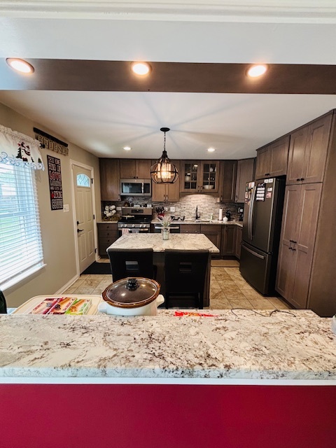 2250 Yeoman Street, Waukegan, IL 60085