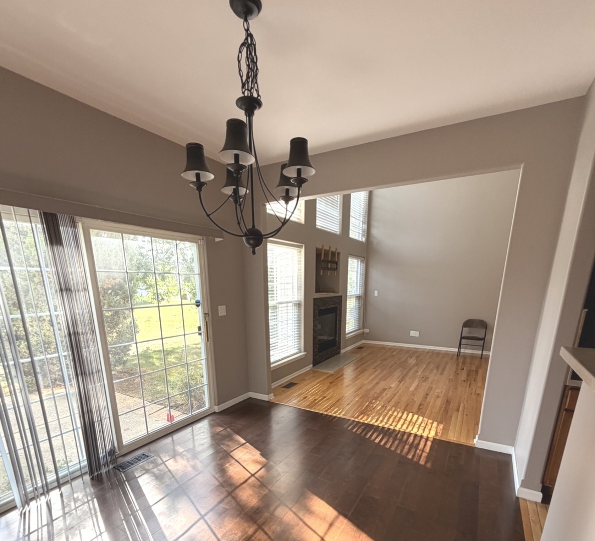 20 Lily Court, Bolingbrook, IL 60440