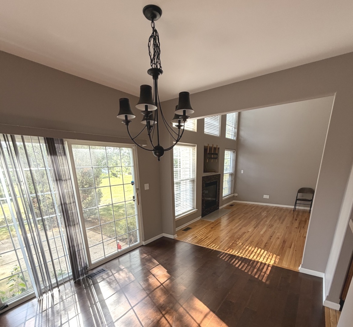 20 Lily Court, Bolingbrook, IL 60440