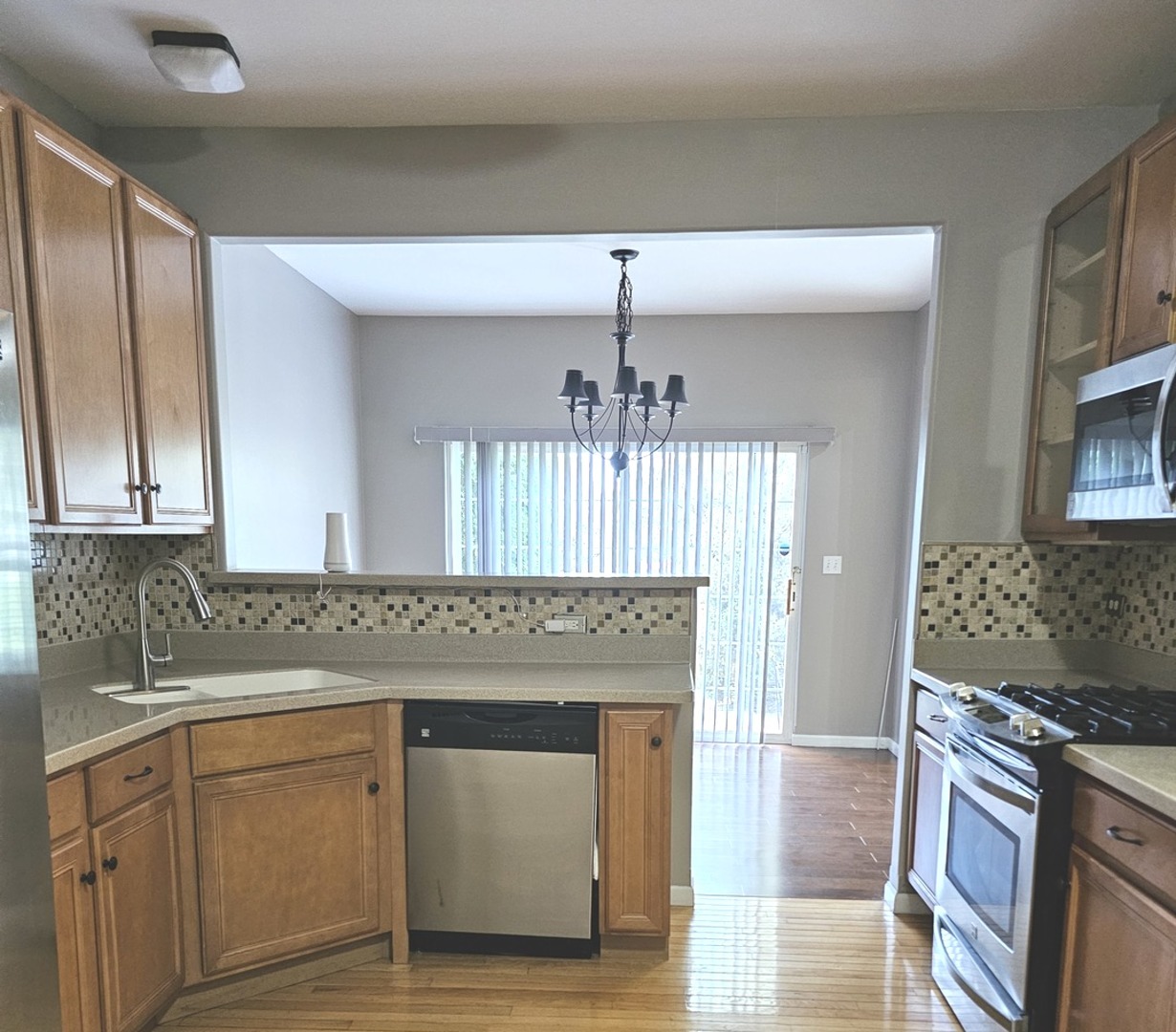 20 Lily Court, Bolingbrook, IL 60440