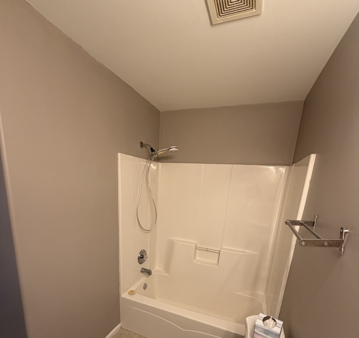 20 Lily Court, Bolingbrook, IL 60440