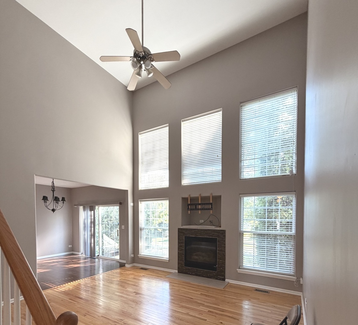 20 Lily Court, Bolingbrook, IL 60440