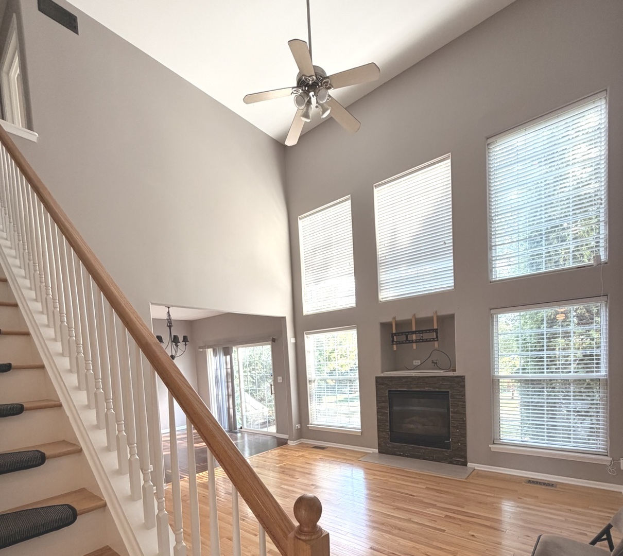 20 Lily Court, Bolingbrook, IL 60440