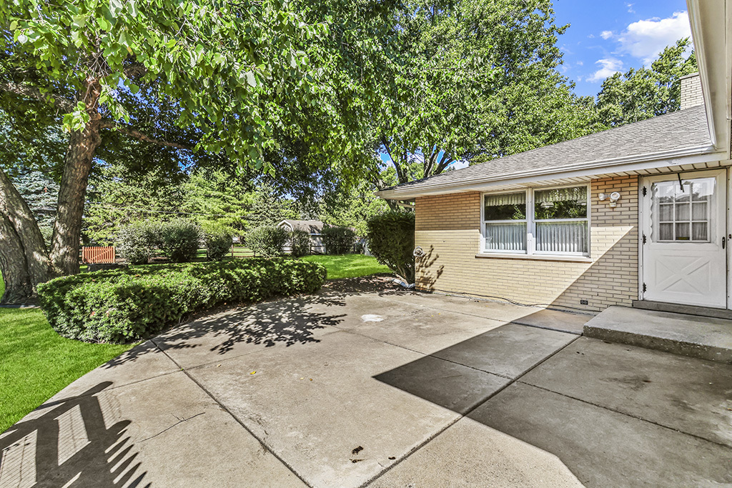 15024 S 81st Avenue, Orland Park, IL 60462