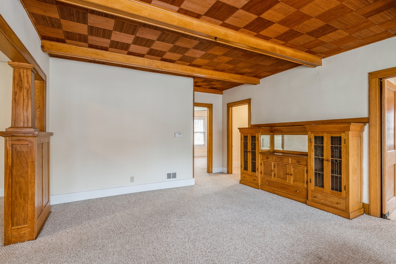 102 Park Place, Libertyville, IL 60048