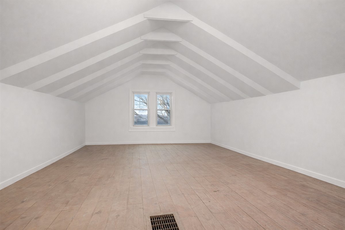 8725 Plattville Road, Newark, IL 60541