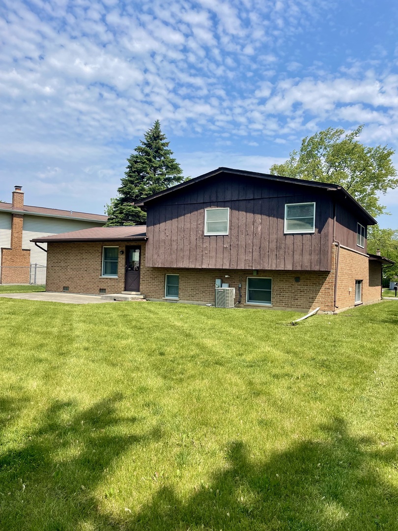 5221 Keith Drive, Richton Park, IL 60471