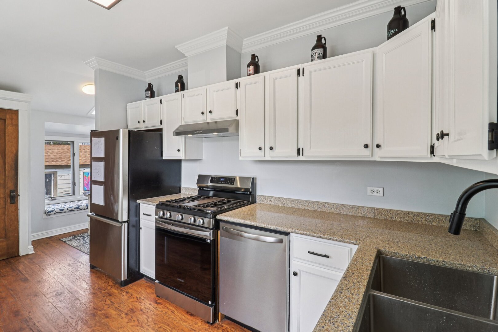 837 Wesley Avenue, Oak Park, IL 60304
