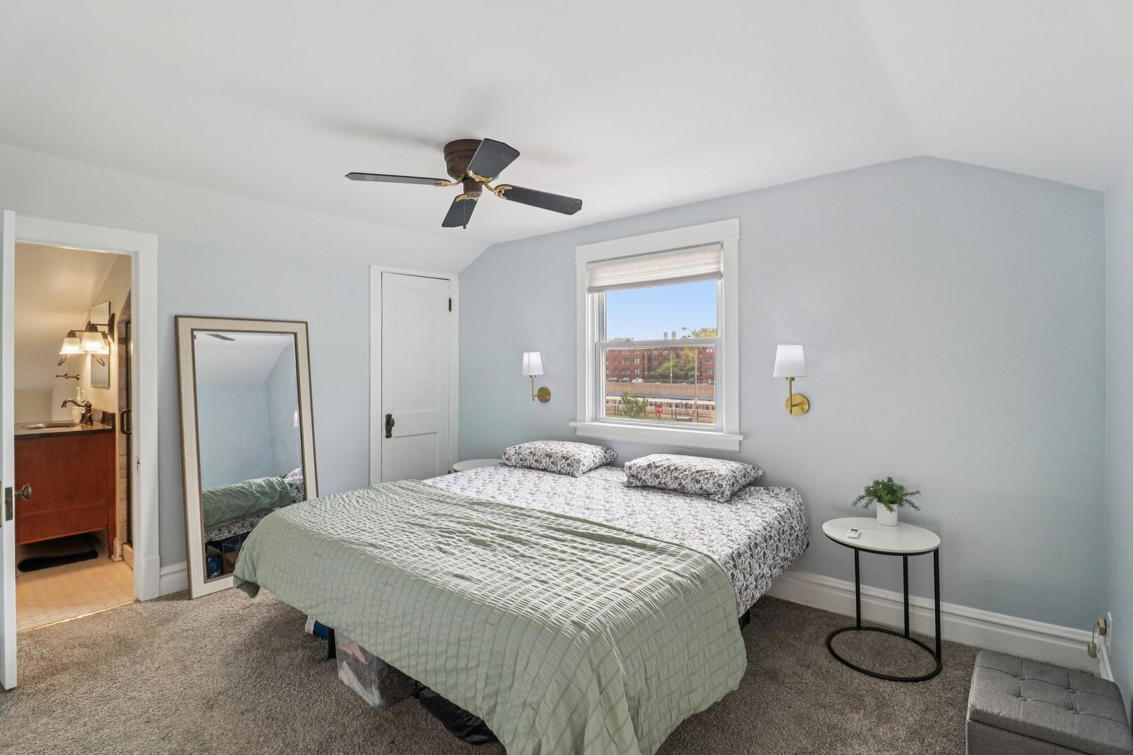 837 Wesley Avenue, Oak Park, IL 60304