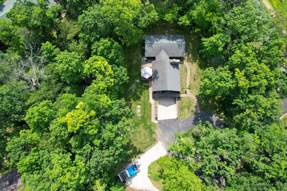 N1508 Wildwood Road, Linn, WI 53147