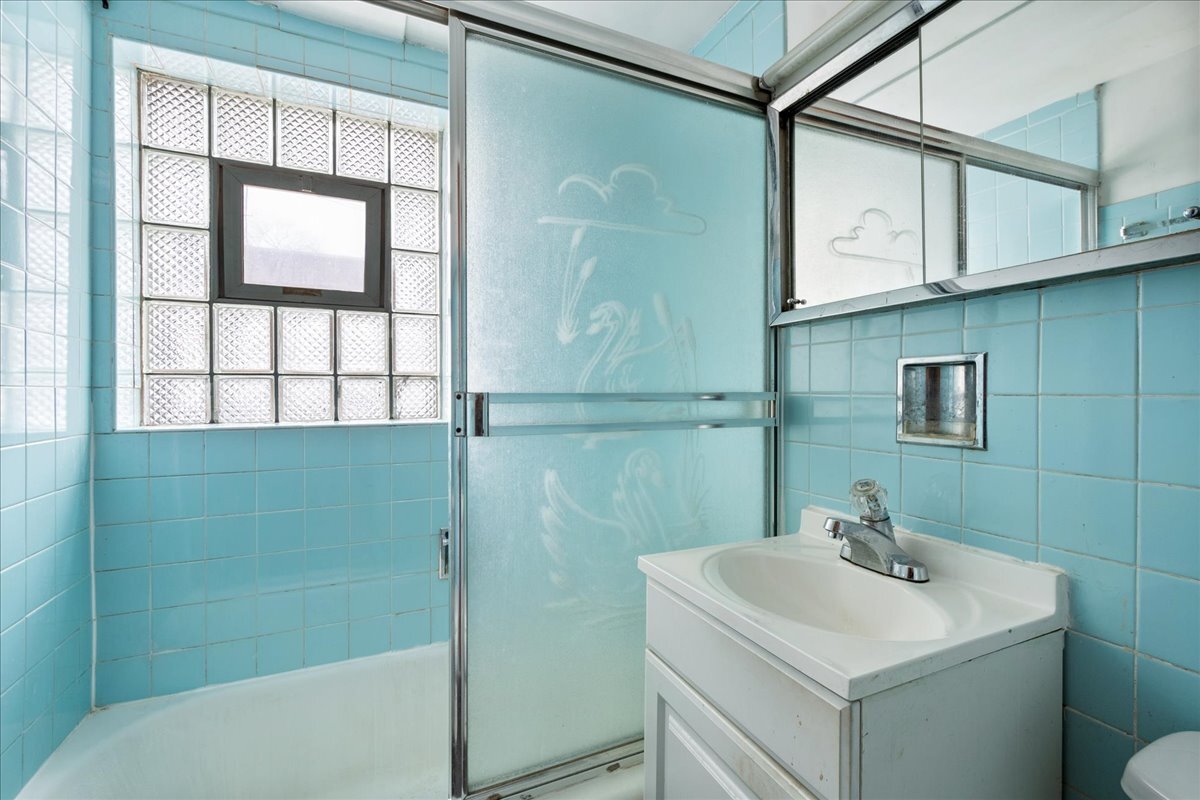 1921 W HOOD Avenue #GA, Chicago, IL 60660