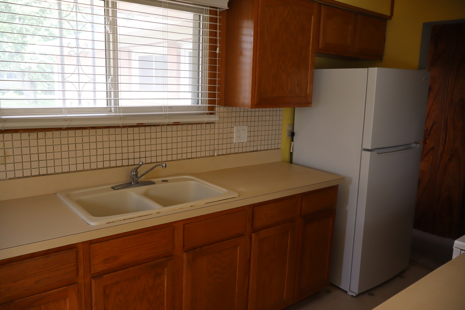 15153 HARDING Avenue, Midlothian, IL 60445