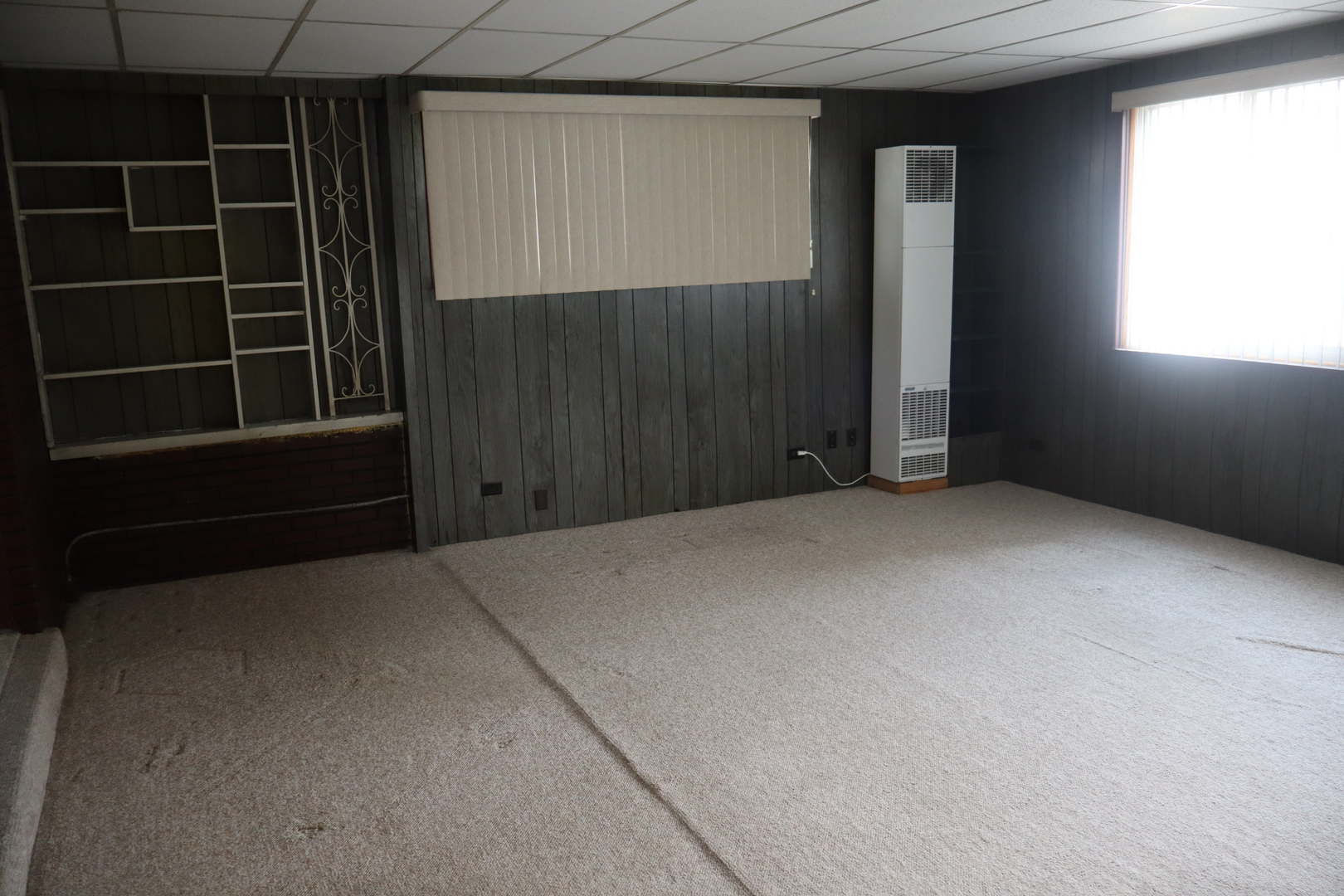 15153 HARDING Avenue, Midlothian, IL 60445