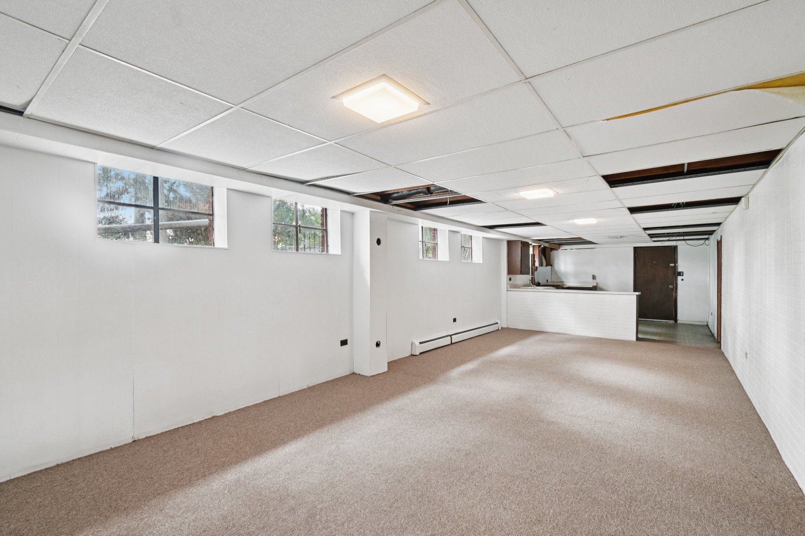 38683 N Lewis Avenue, Beach Park, IL 60099